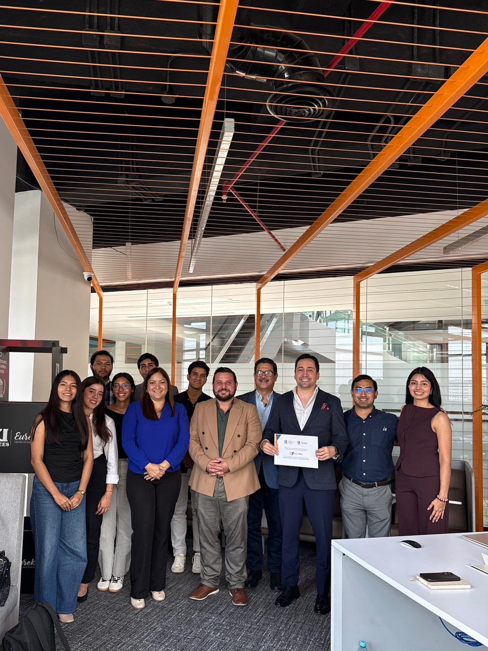 Equipo participante de un curso ejecutivo de inteligencia artificial